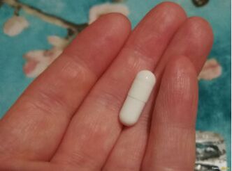 The Vermixin capsule is white and small